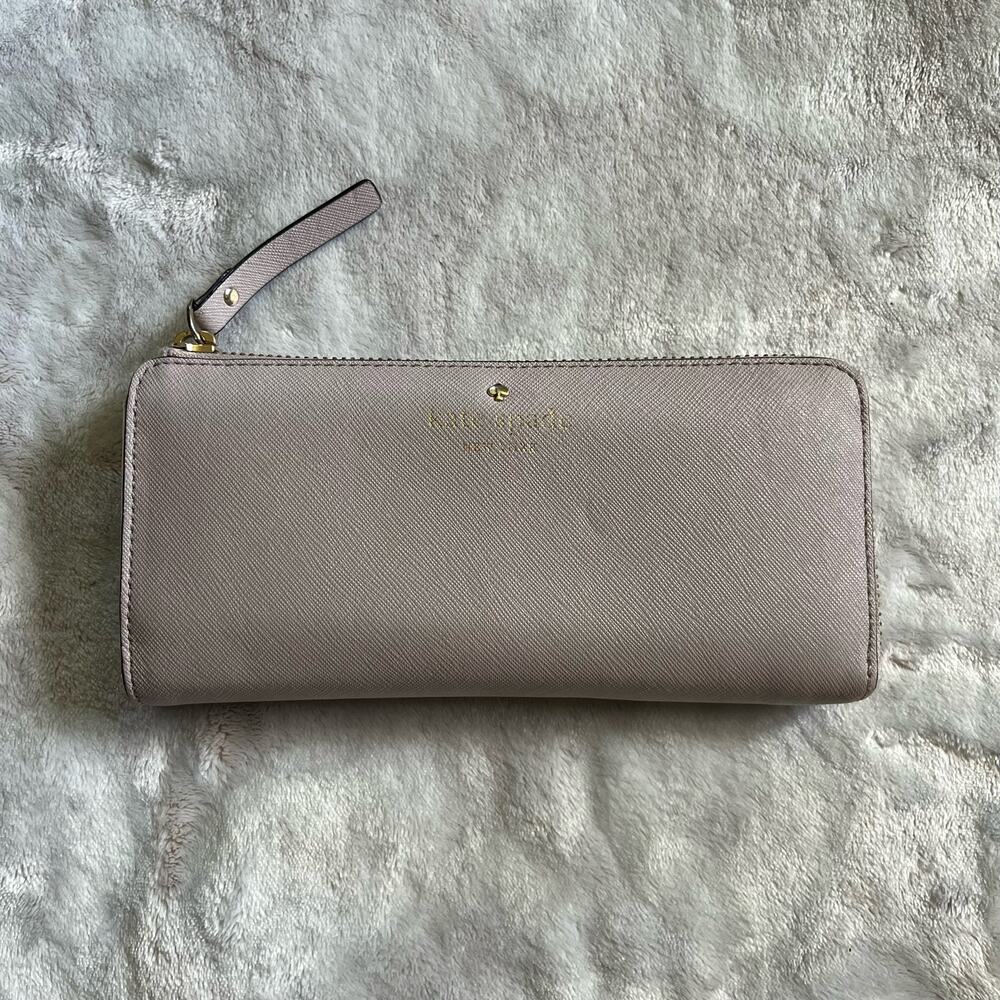 Kate Spade Lilac Light Purple Large Continental Zip Around Card Wallet